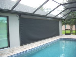 super max roll down screen